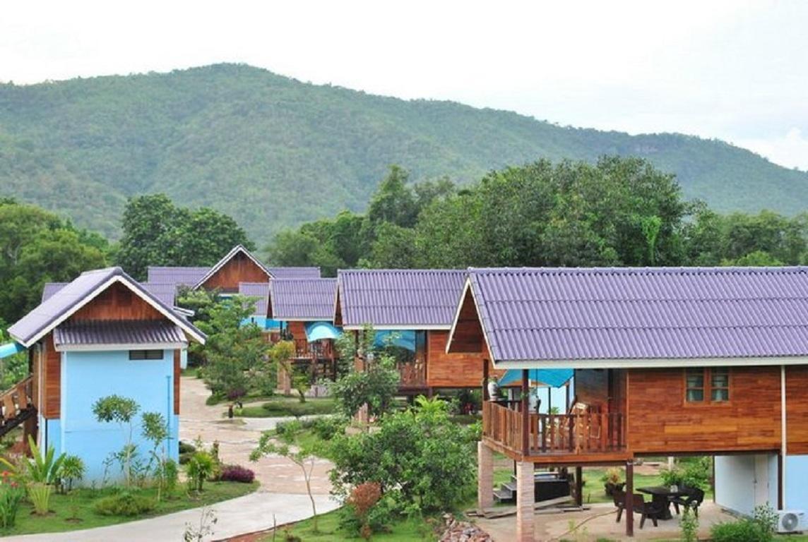 Fah Sai Riverview Resort