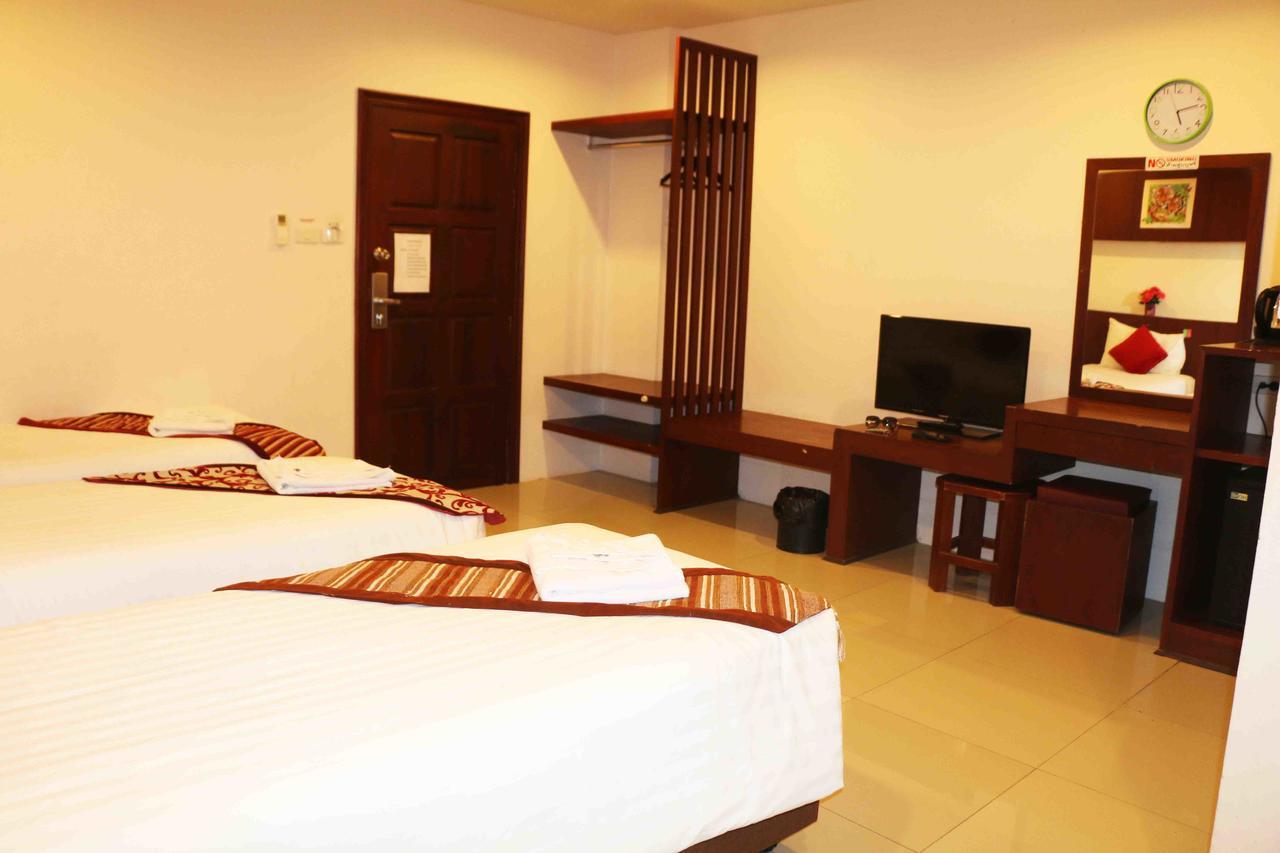 Hotel 7 Sky Residency 3*