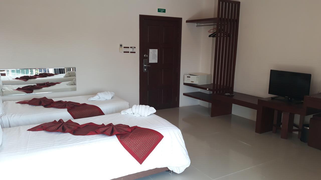 Hotel 7 Sky Residency