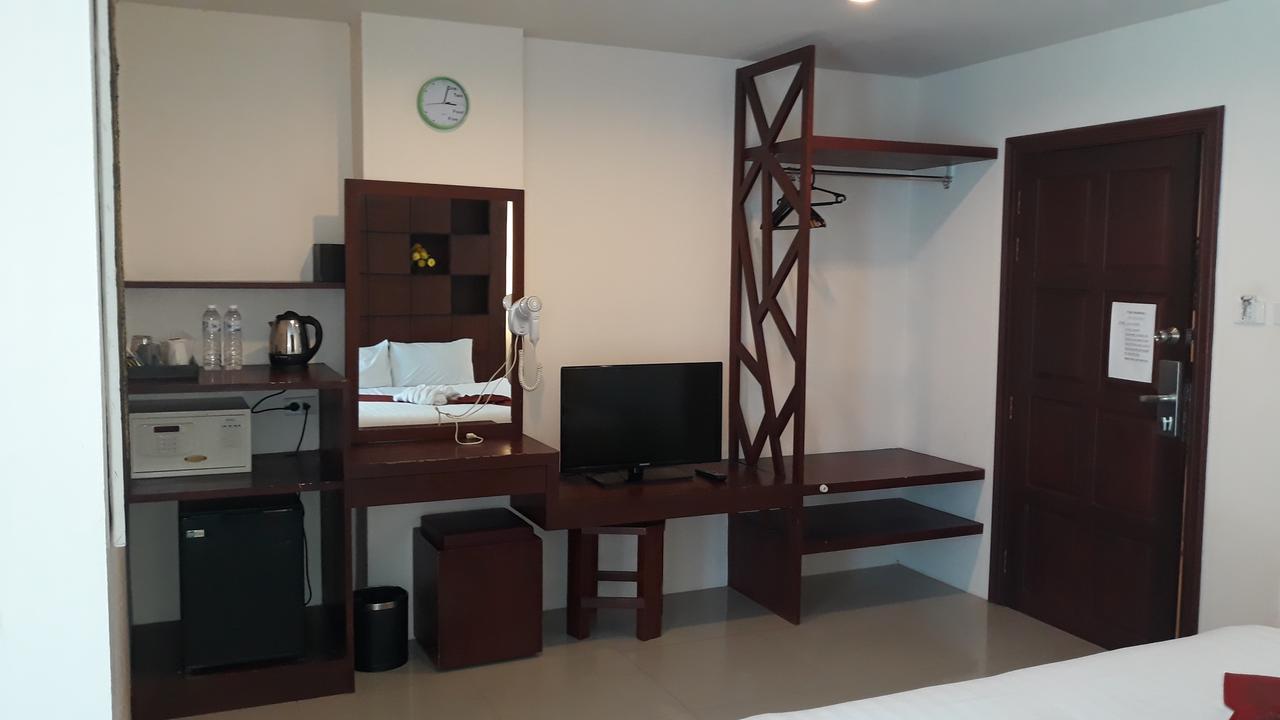 7 Sky Residency 3*