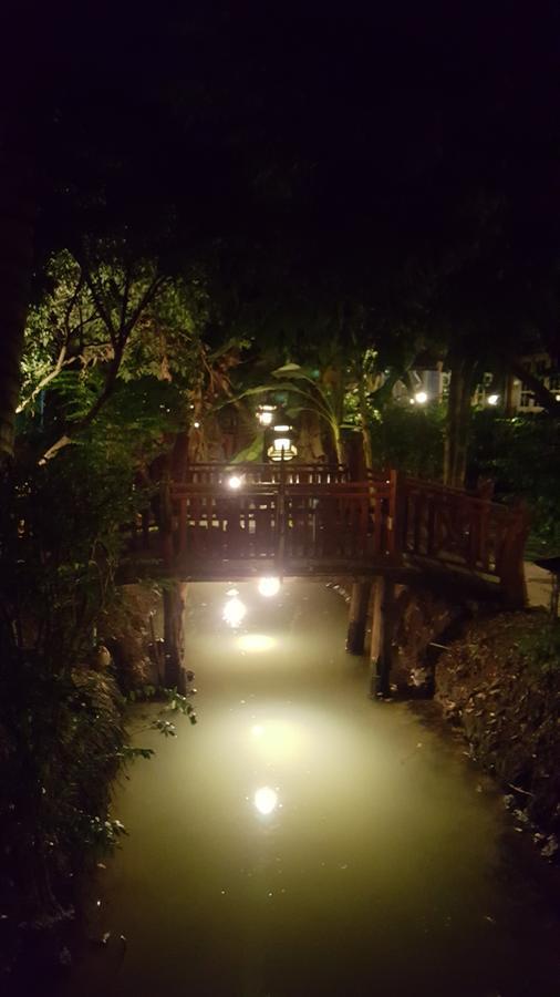 Ruean Mai Chai Khlong 3* Amphawa