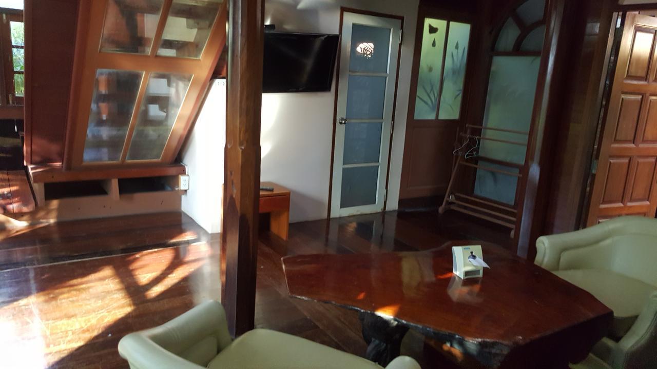 Ruean Mai Chai Khlong Resort