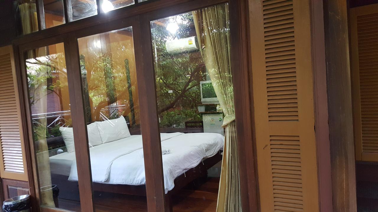 Resort Ruean Mai Chai Khlong
