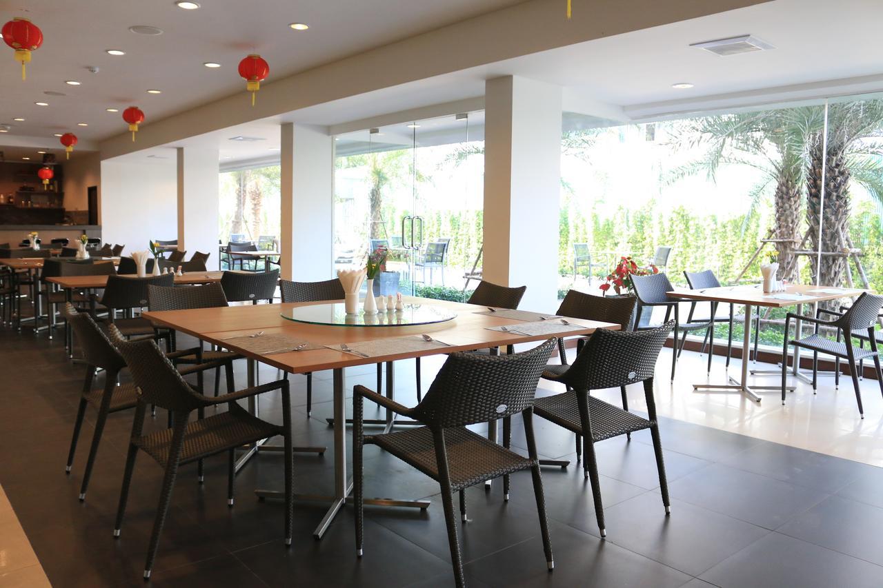 Park Srinakarin Hotel, 3*