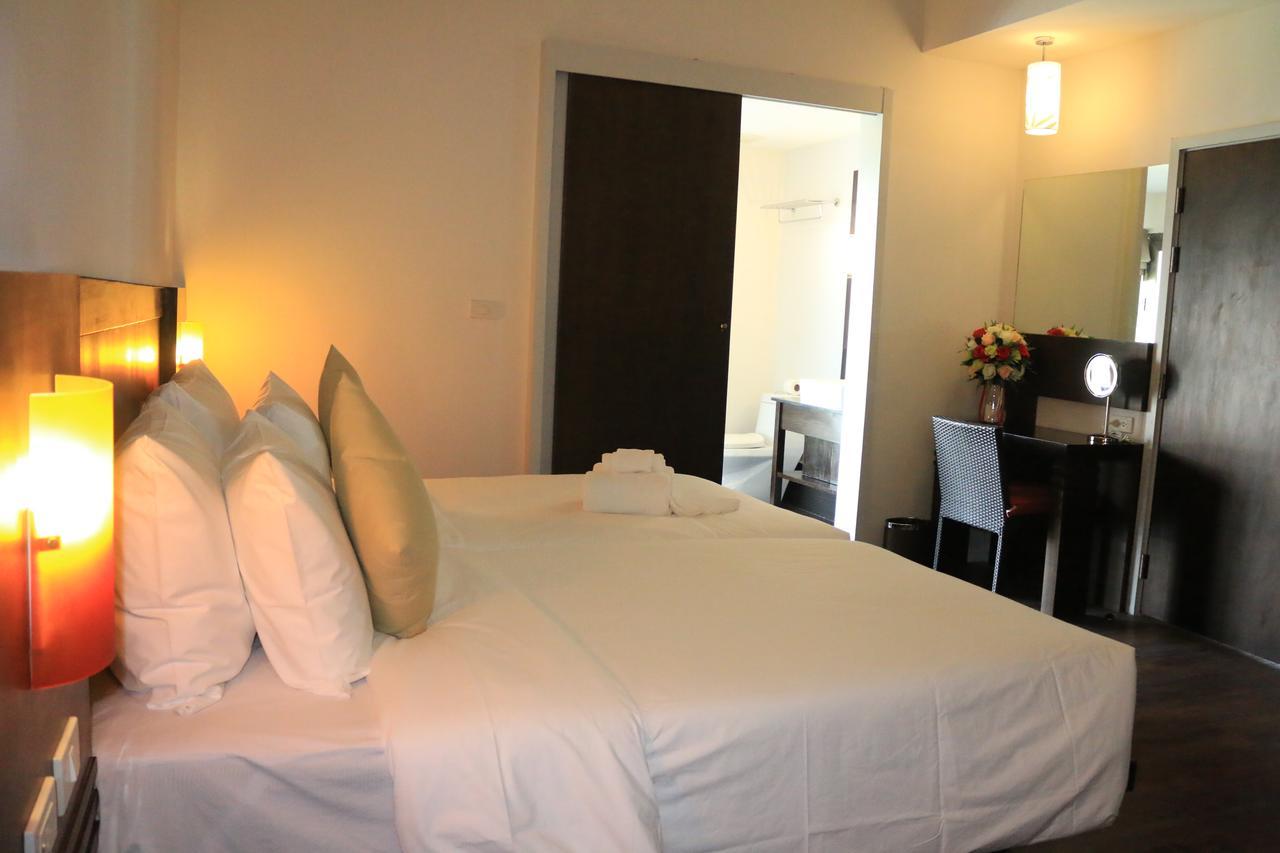Park Srinakarin Hotel, Hotel