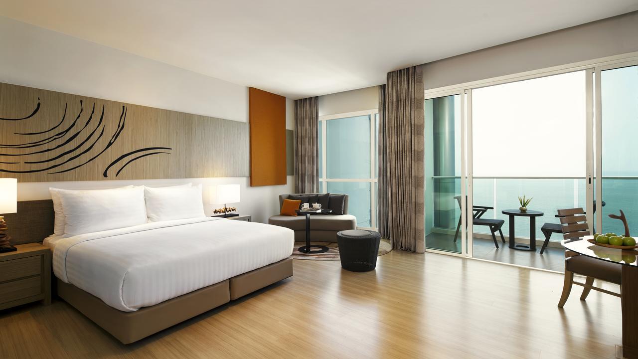 Hotel Moevenpick Siam Na Jomtien Pattaya 5*