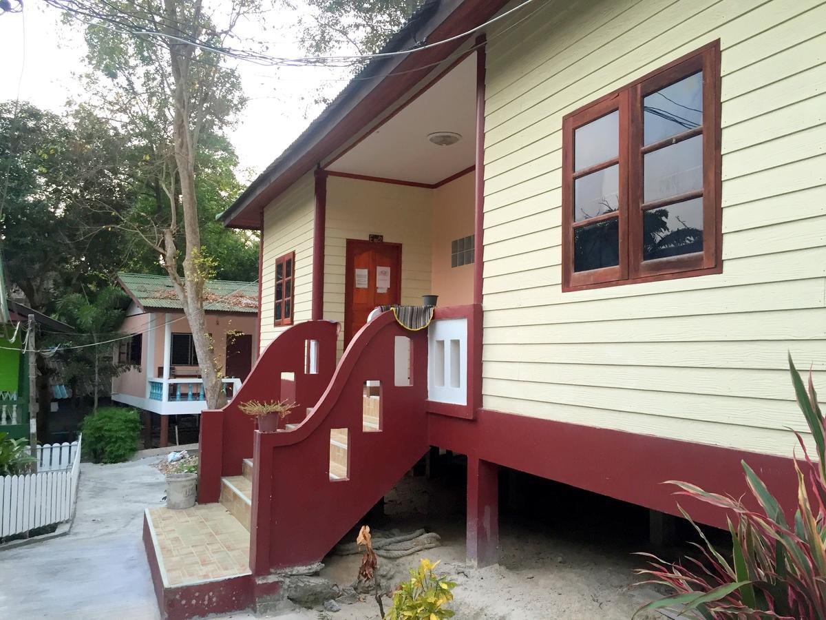 Resort Sea Breeze Bungalow *