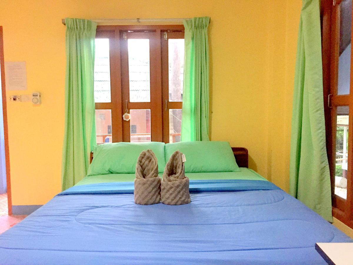 Sea Breeze Bungalow * Koh Samet