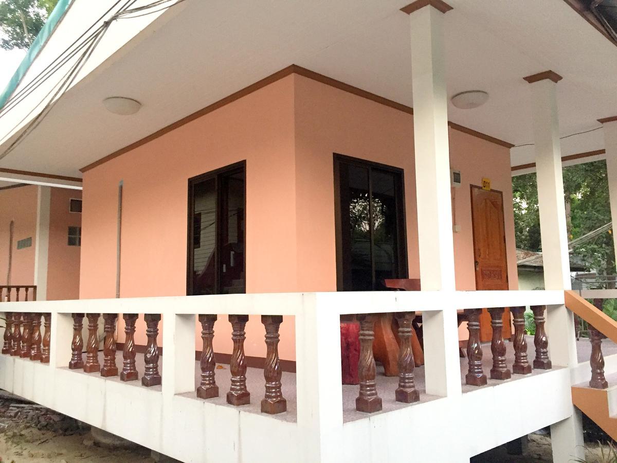 Resort Sea Breeze Bungalow *