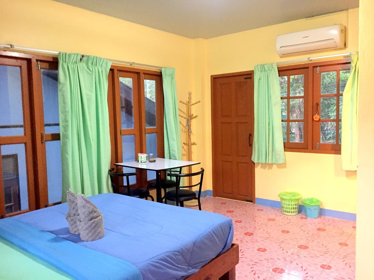 Resort Sea Breeze Bungalow *