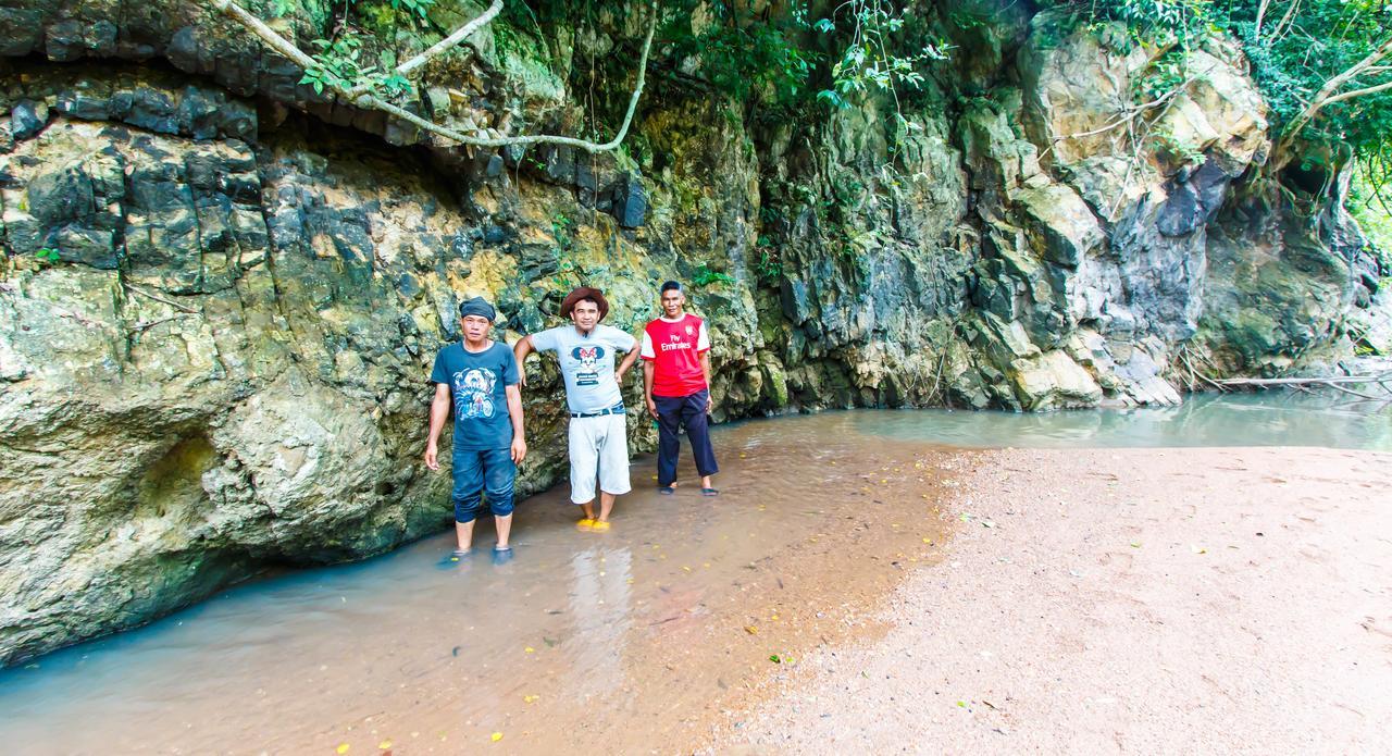 Resort Phutawan Chai Badan