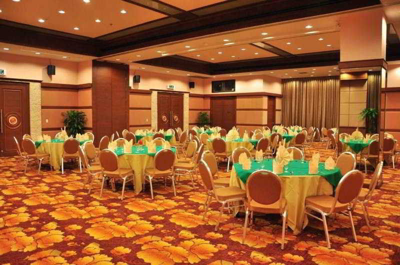 Asia Cha-Am Hotel Hotel