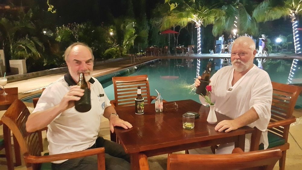 Oasis Garden & Pool At Vip Resort