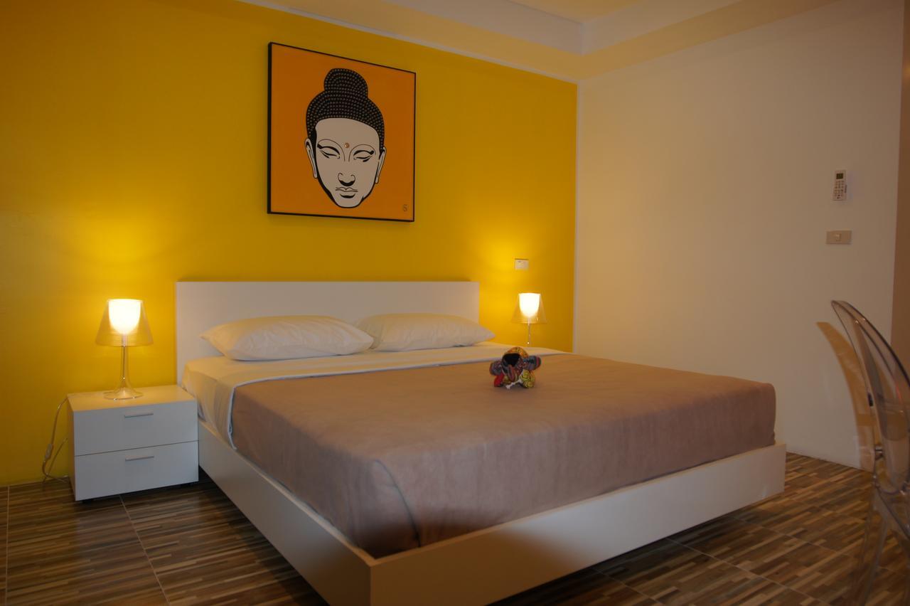 Lotus Art Hotel