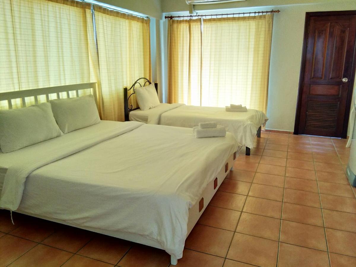 Inn Lomsabai Bang Saen