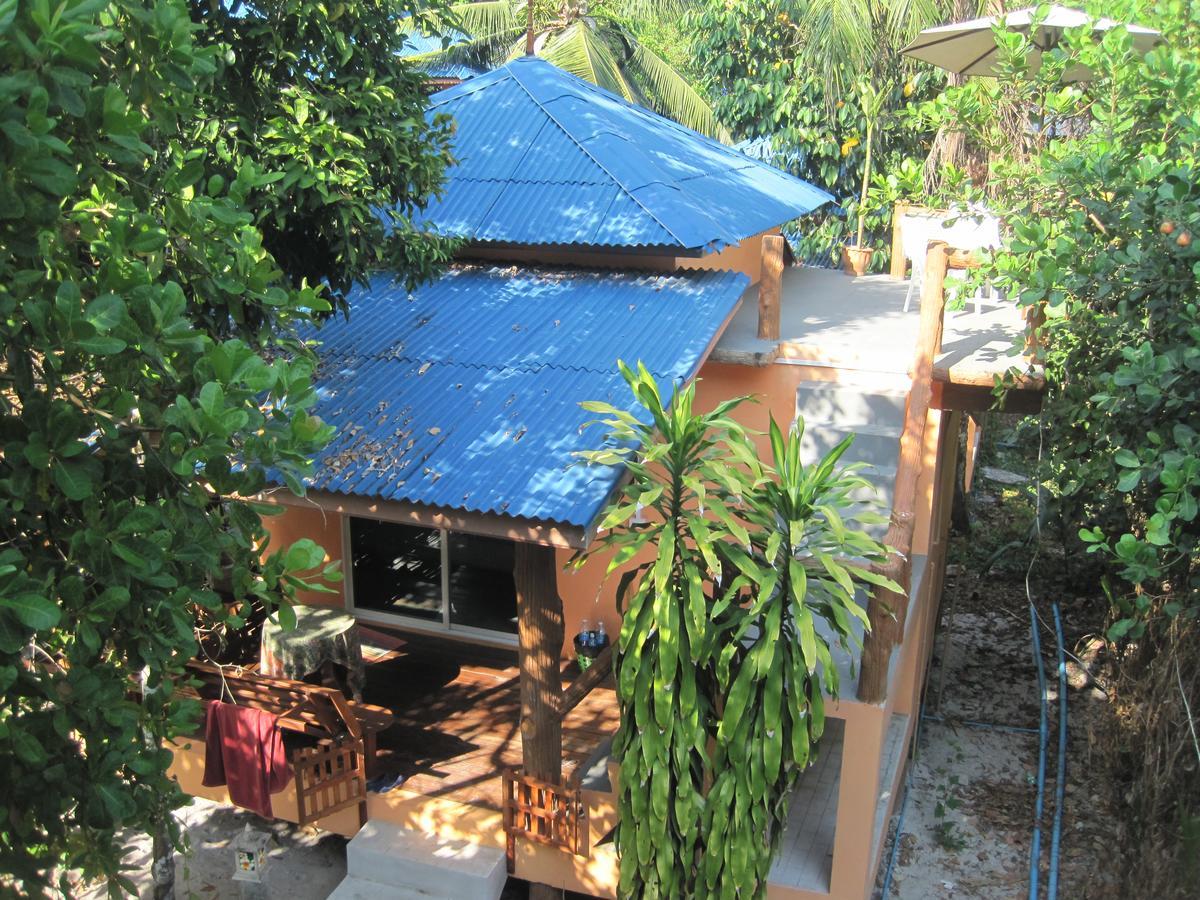 Jj & Jj Seafood Resort Koh Phayam