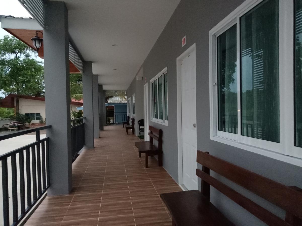 เคียงเลิงรีสอร์ท *