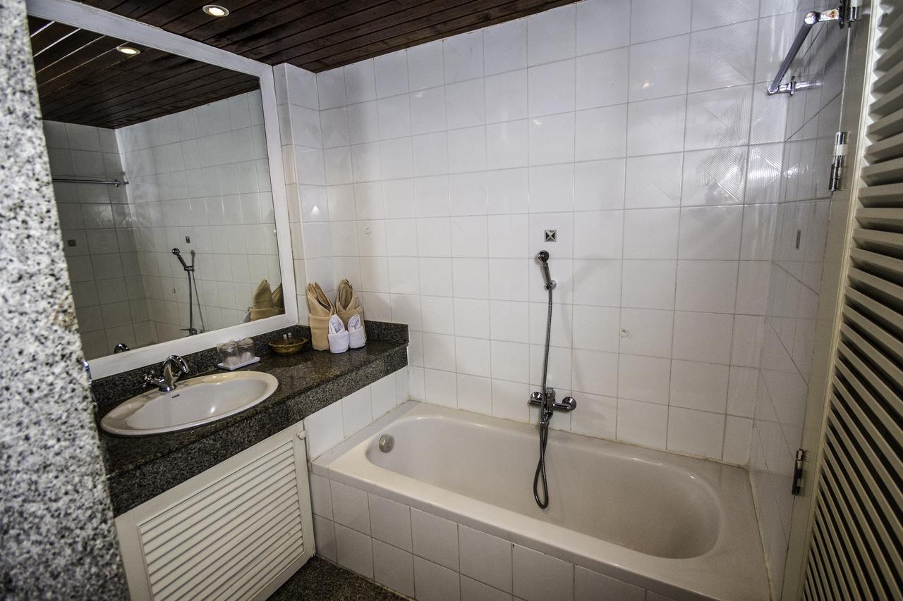 Bougainvillea Terrace House 3* Kata Beach (Phuket)