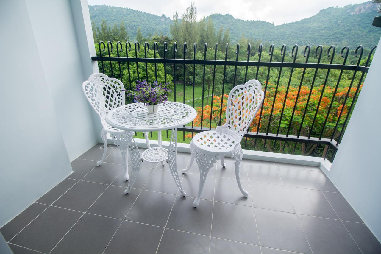 Apartment Courtyard Khaoyai By Jp *