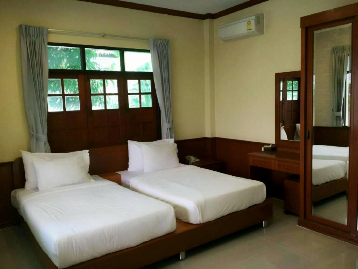 Baan Talay Cream Hotel Samut Songkhram