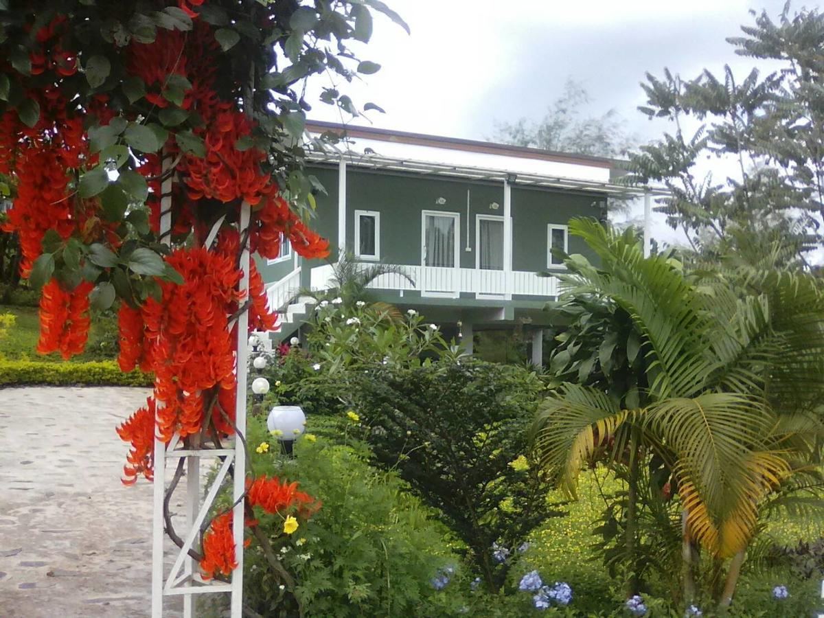บ้านเอื้อมดาว เขาค้อ Ban Huai Phai