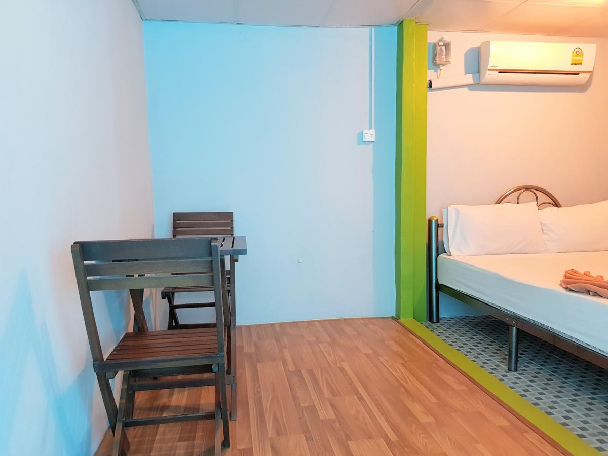 Zone6 Coworking Old 2w Hostel, Koh Samui Bophut