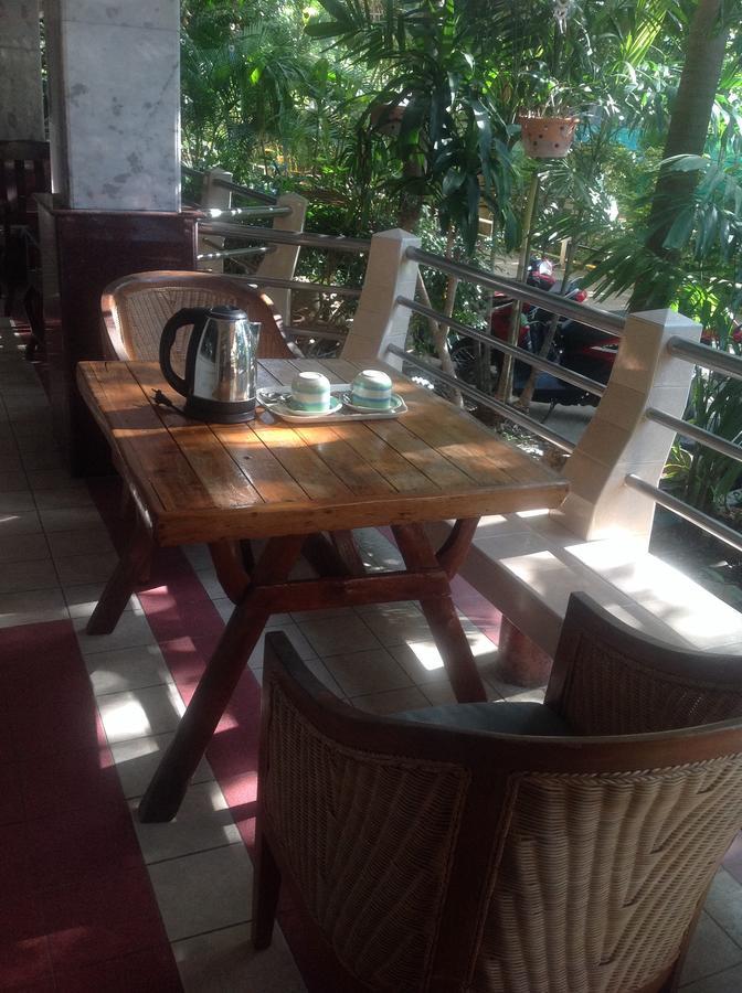 Coconut House Chaweng Hotel 2*