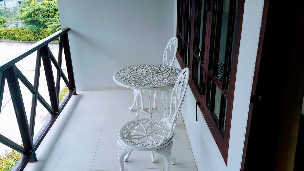 Nongkhai White