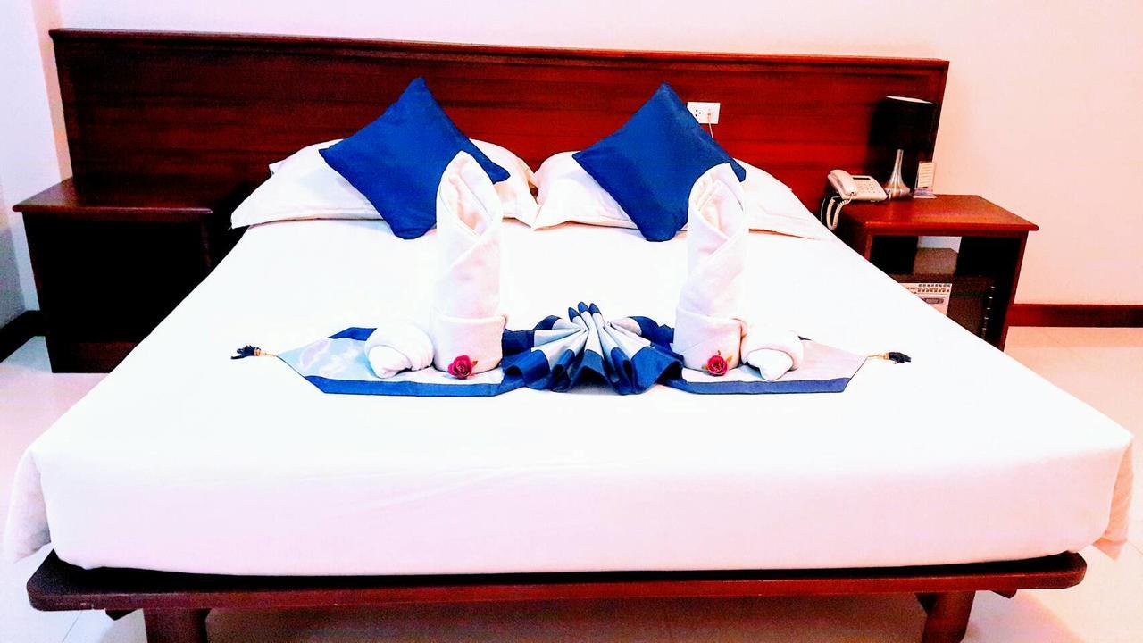 Hotel Nongkhai White 3*