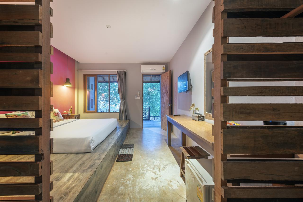 Bar And Bed @ Samed