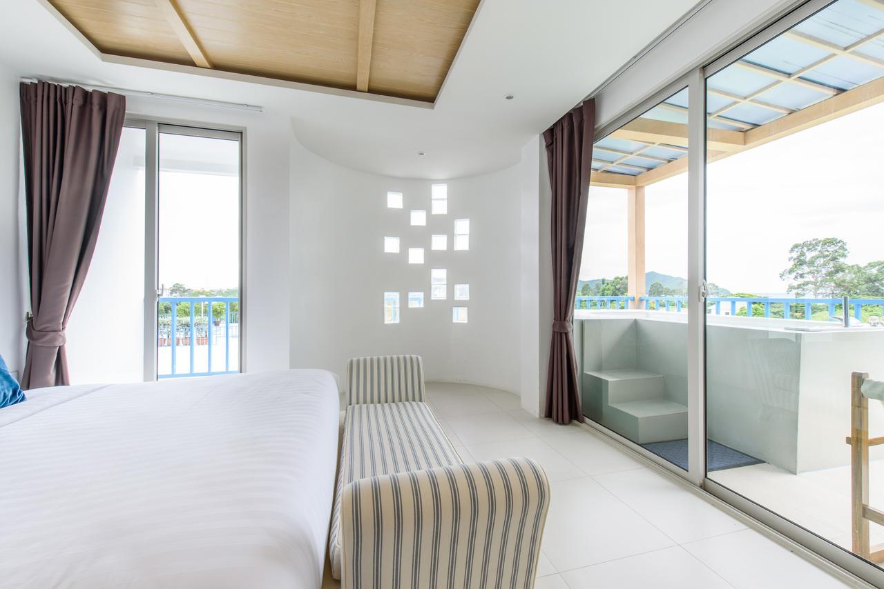 Hotel Costa Village Bangsaray 4*