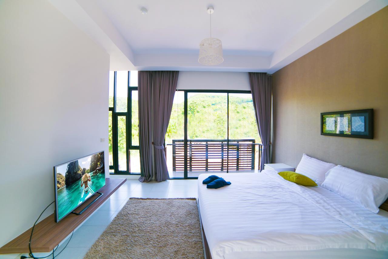 Samui Rainbow