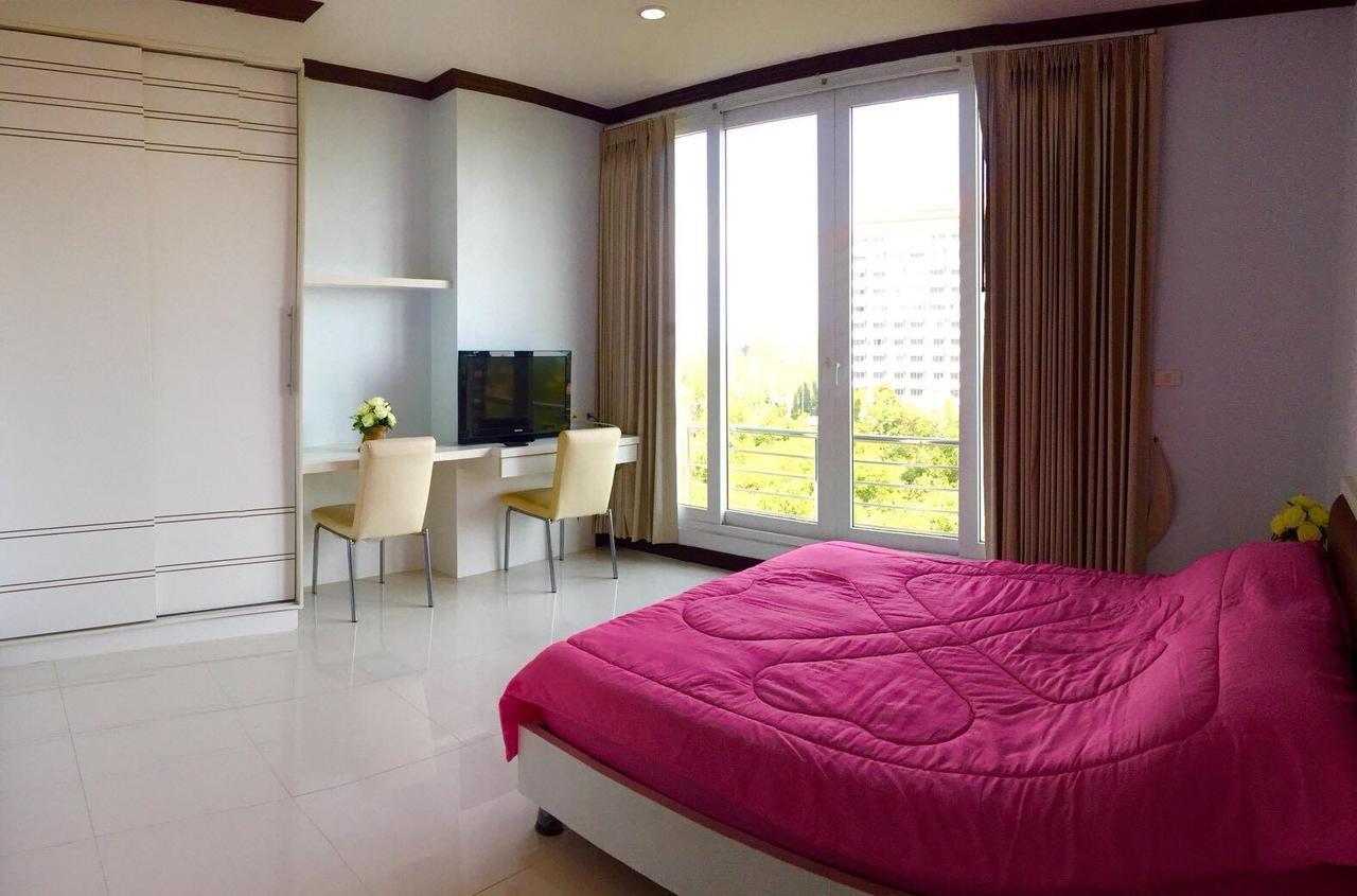 Blue Sky Huahin Hotel 4*