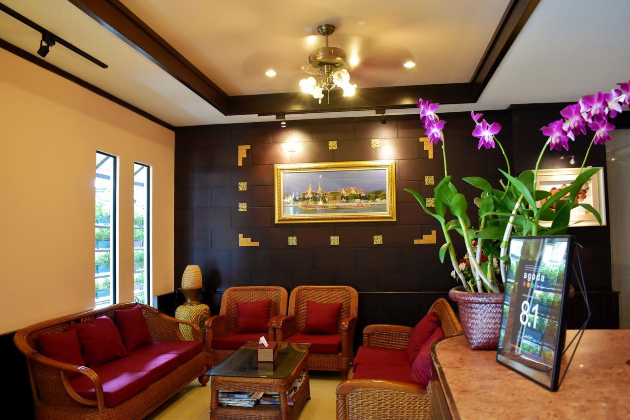 Outdoor Hotel