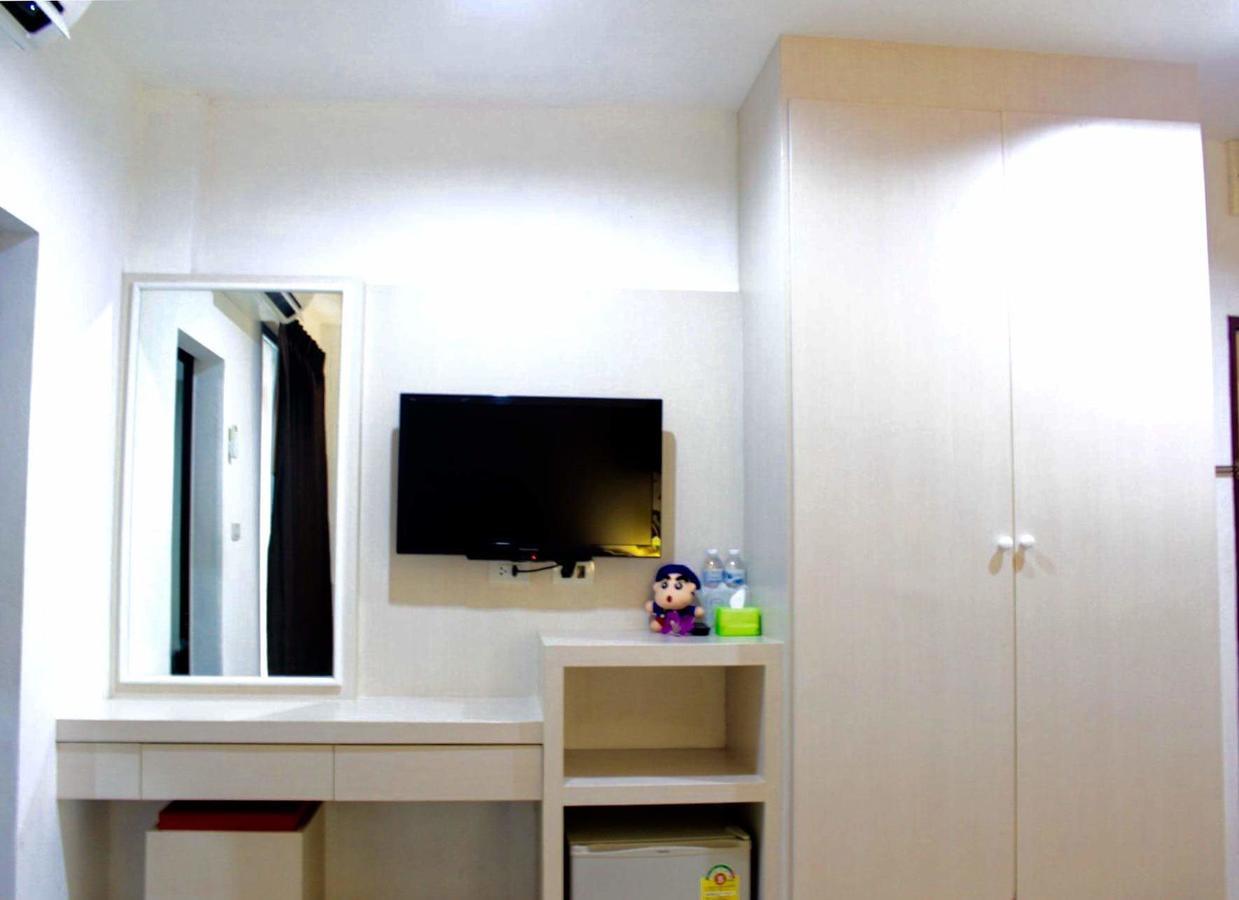 Phuthara Hostel Phuket