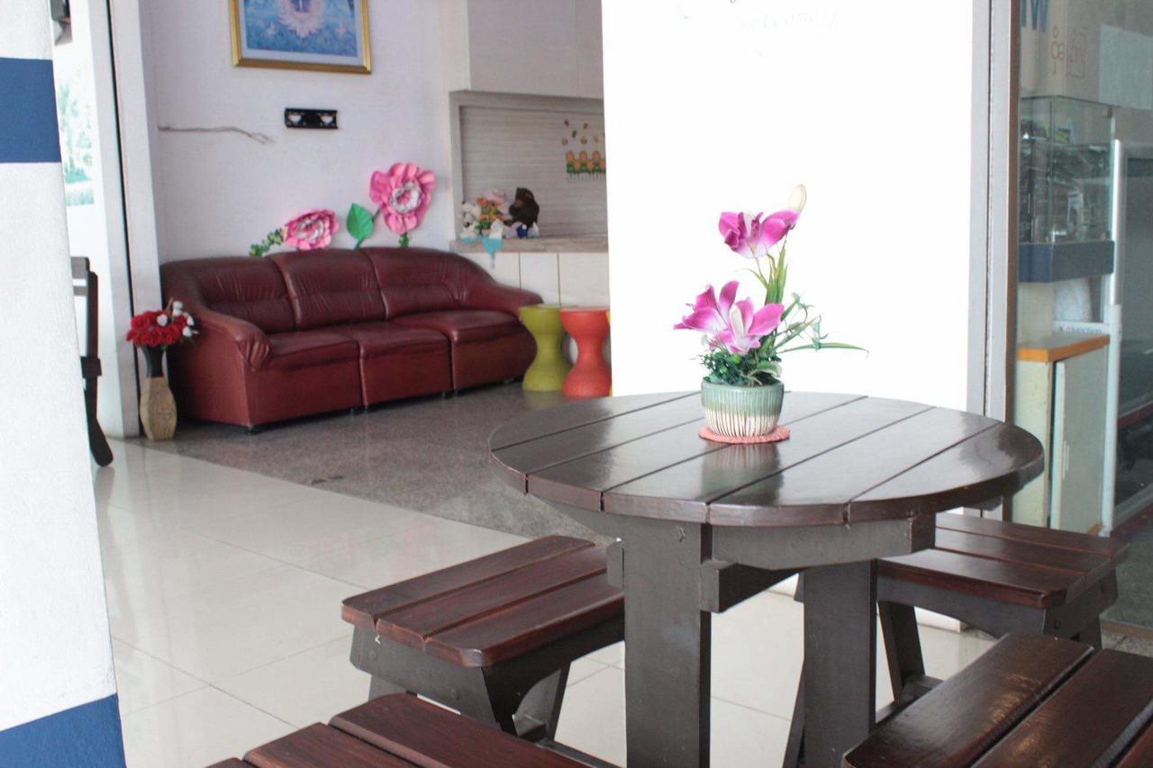 Phuthara Hostel Phuket