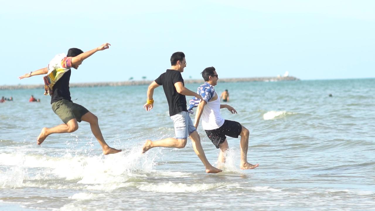Talay And Cha-Am