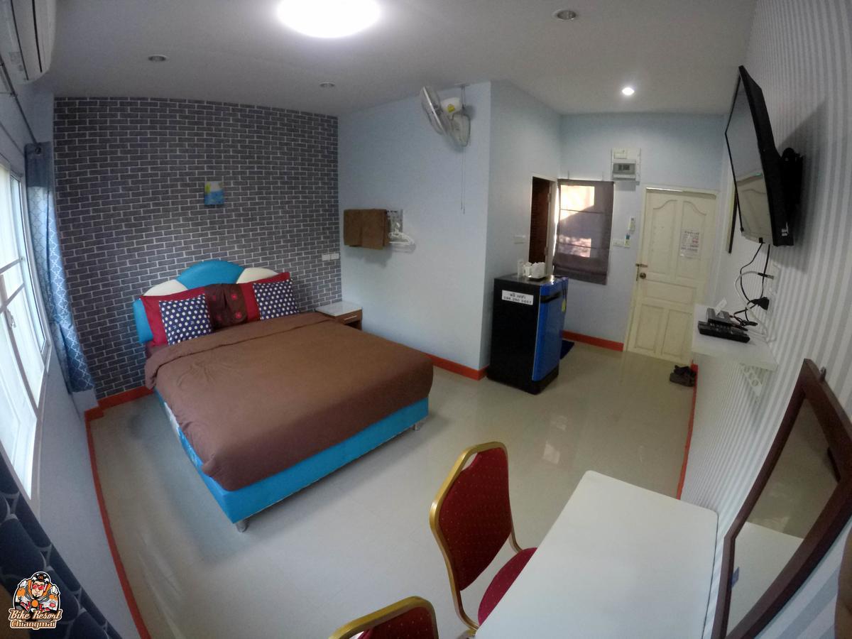 Guest house Bike Chiangmai 2*