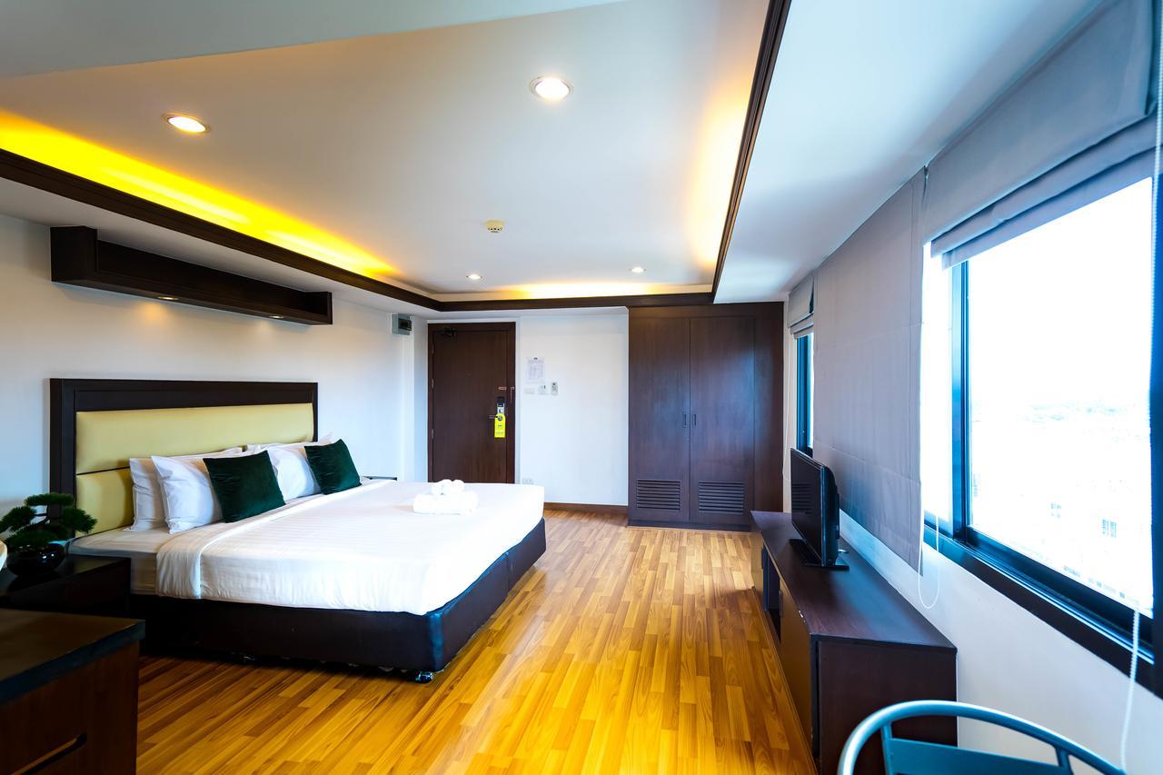 Initial - Sha Hotel
