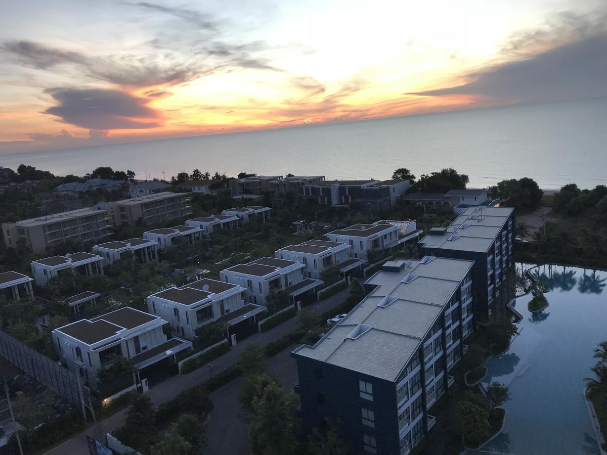 Baan Thew Talay Blue Sapphire 353
