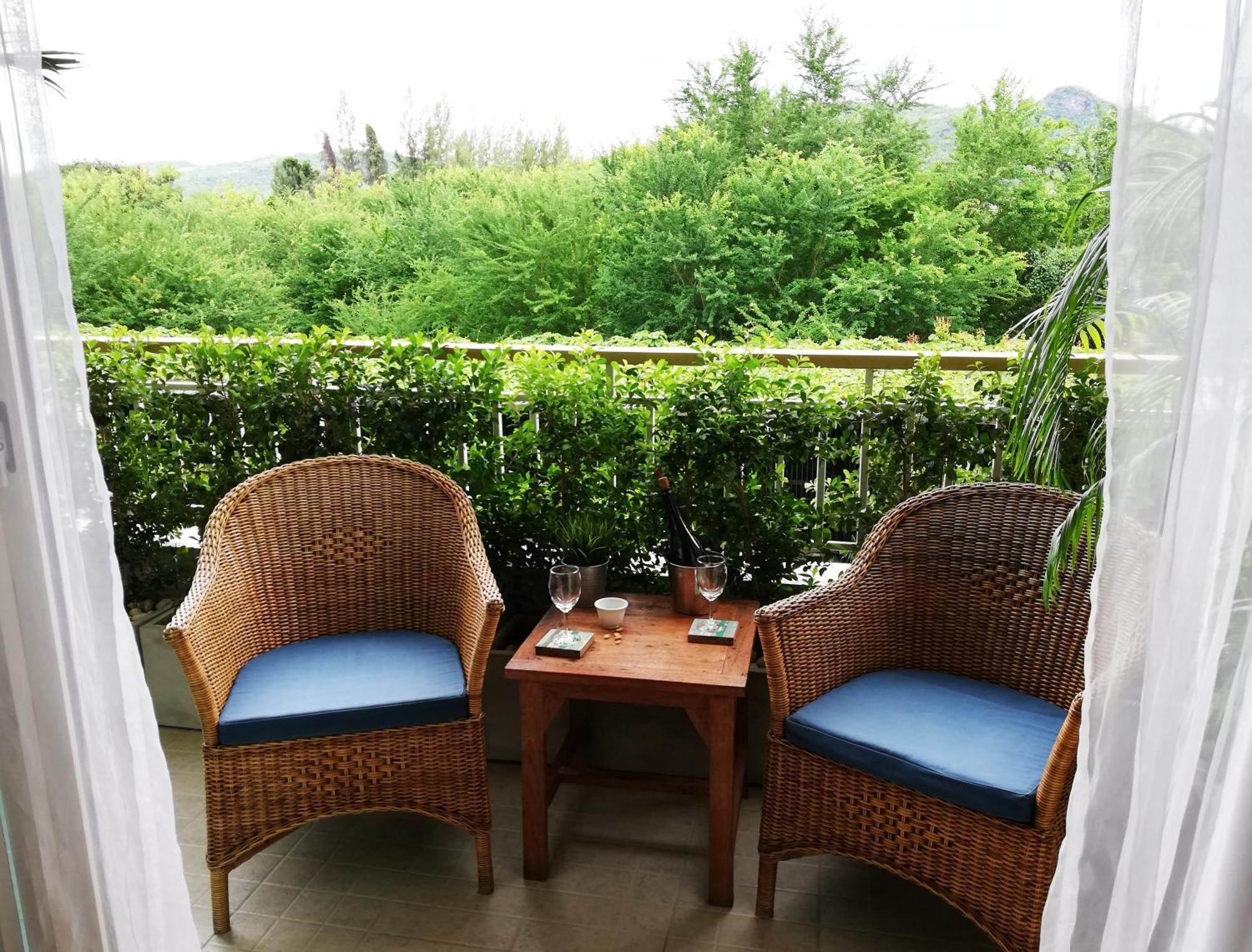 Autumn - The Sunset Apartment Hua Hin