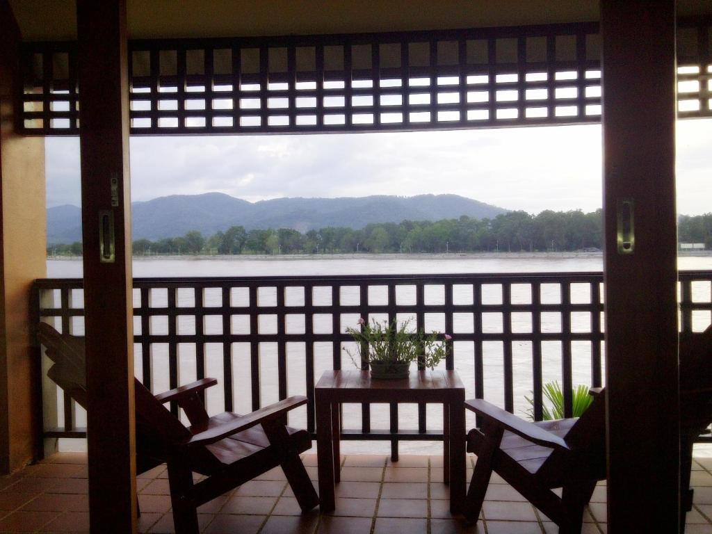 De River Boutique 3*