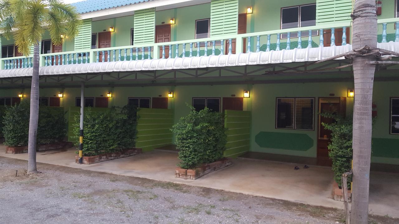 Aparthotel Green View Tha Yang