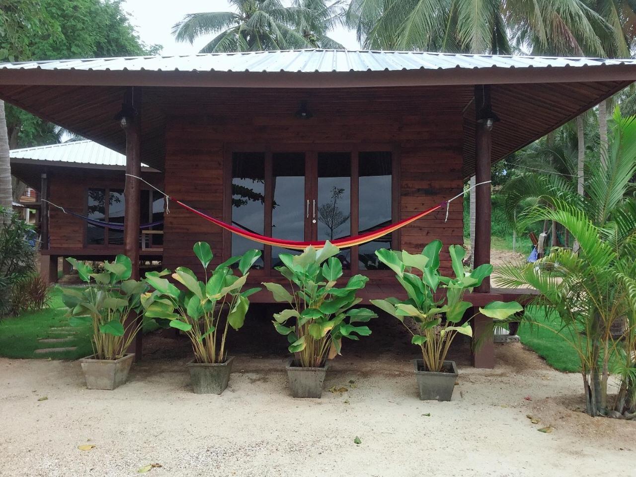 Itsara Bed & Breakfast Surat Thani