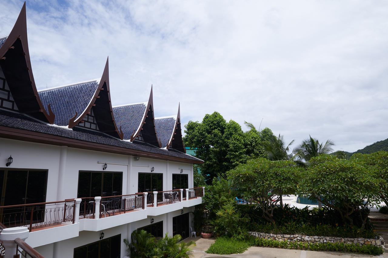 Resort The Sun House HHQ