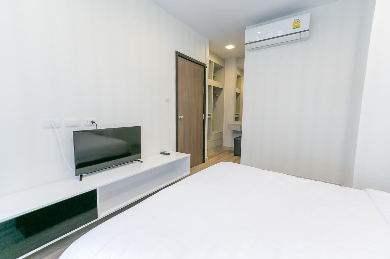 Locals Prio Chiangmai Airport Plaza
