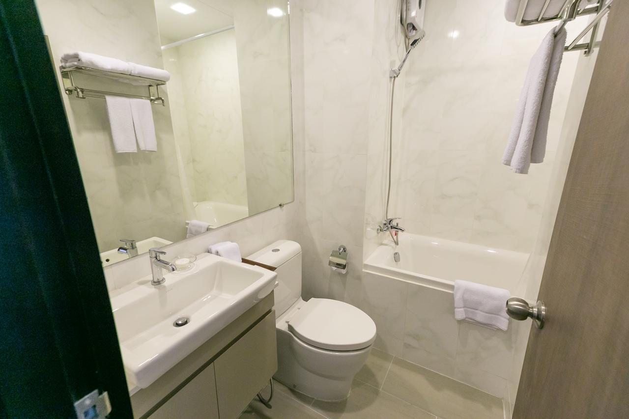 Locals Prio Chiangmai Airport Plaza Apartment