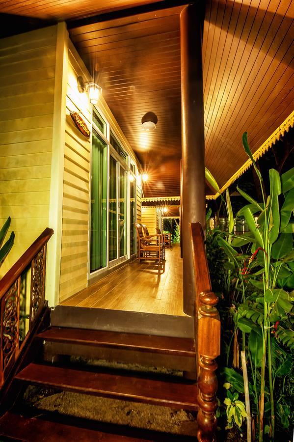 Baan Nam Pen Resort 3*
