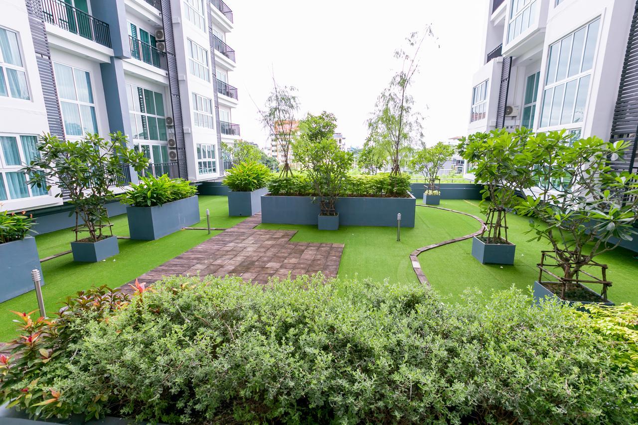 Locals Prio Chiangmai Airport Plaza Apartment *
