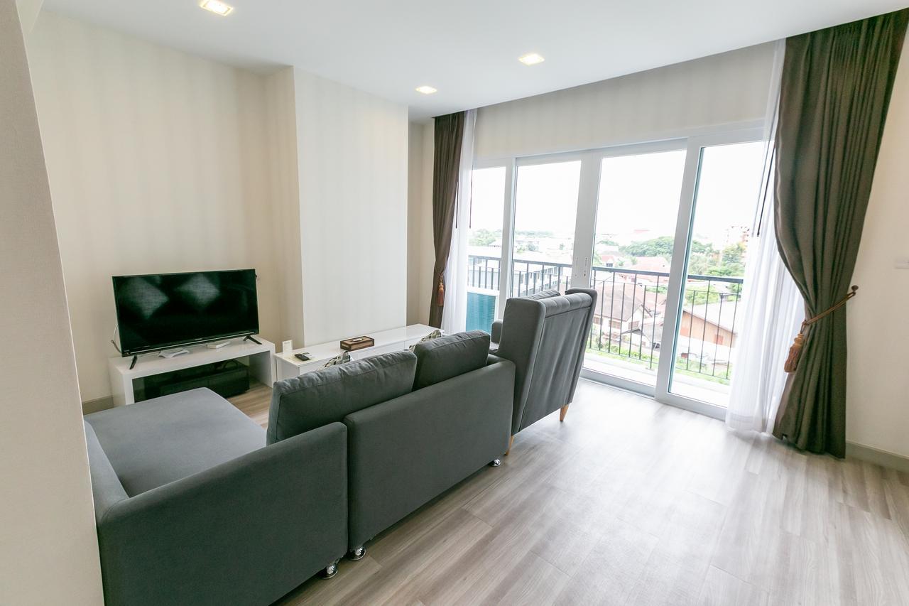 Locals Prio Chiangmai Airport Plaza Apartment